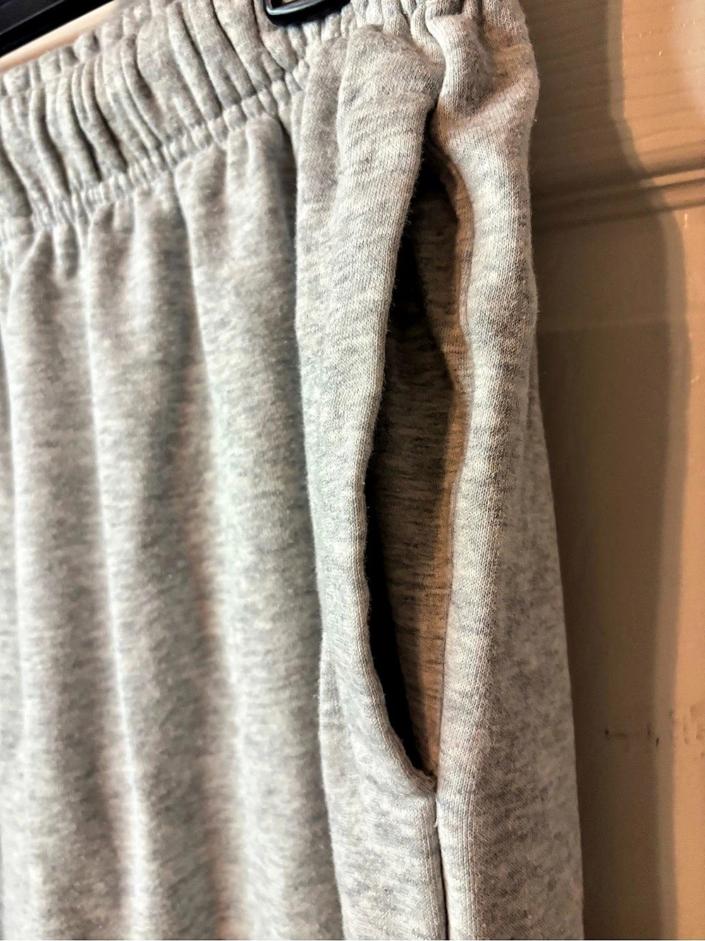 Cotton On Cotton Joggers in Gray Size XS Like New - Picture 8 of 10